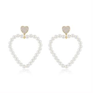 NWT | ettika | 18k gold plated pearl heart statement earrings